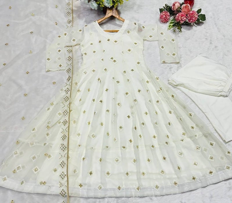 Malishka Export White Anarkali Kurta Pant With Dupatta for Women - Image 4